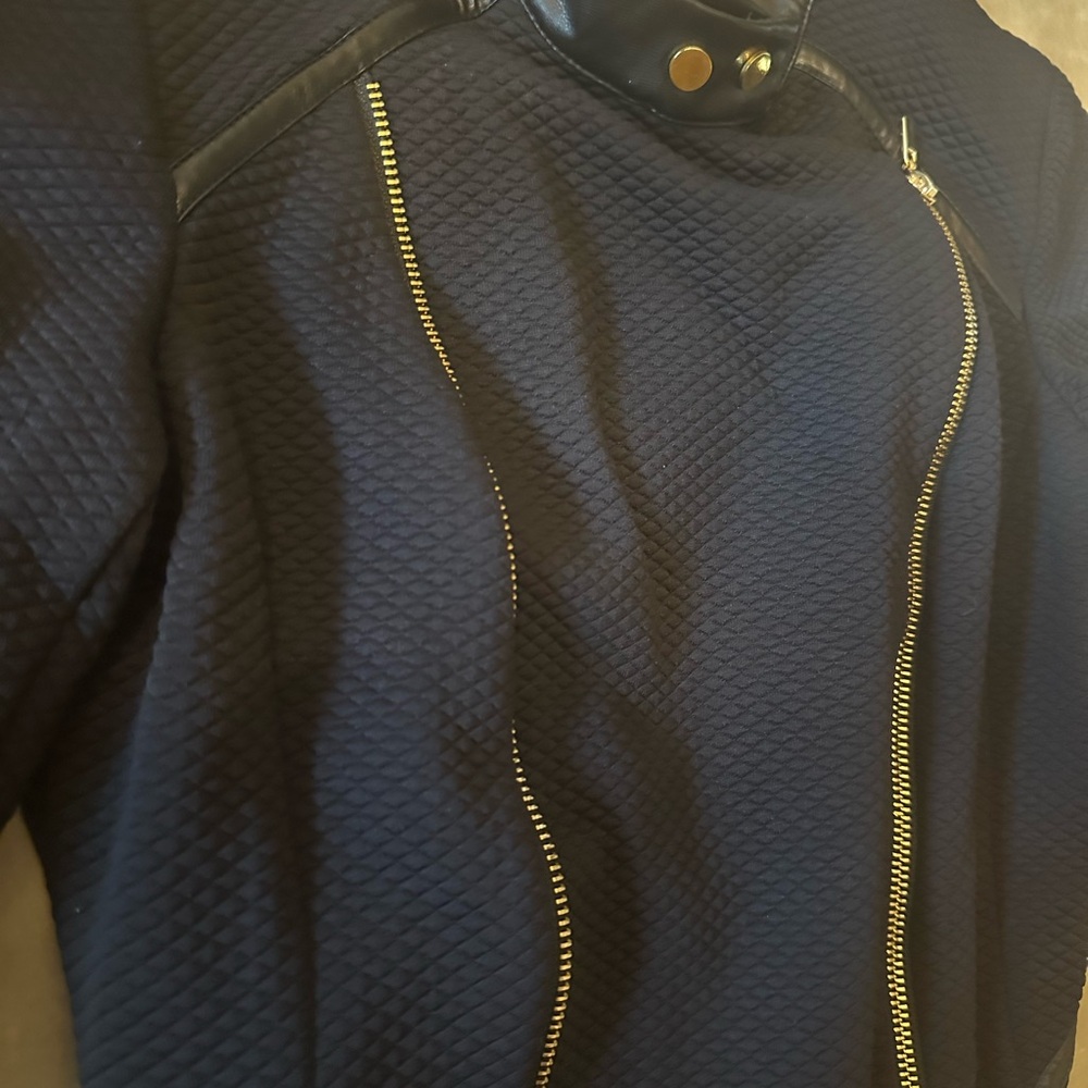 Cache Jacket - image 2